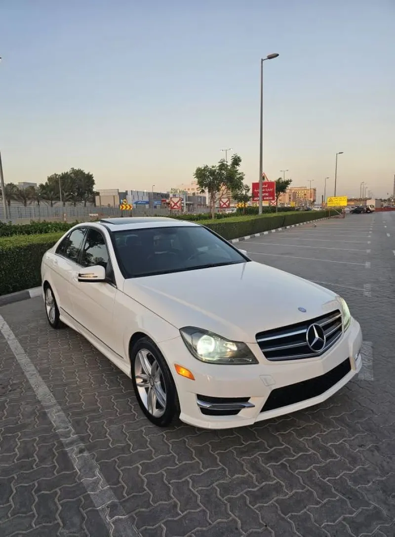 2013 مرسيدس-بنز آلفئة - C in Dubai