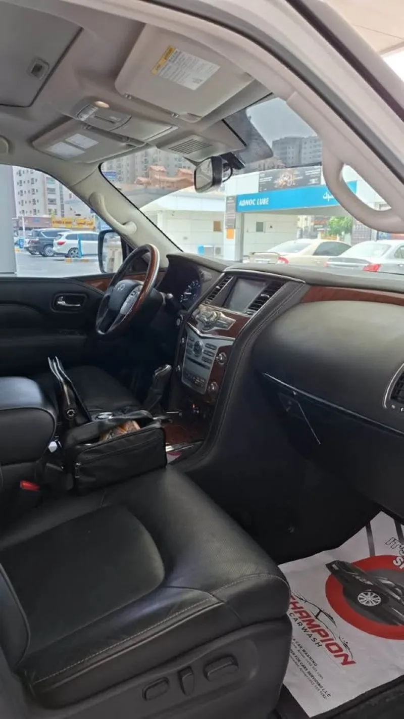 2019 Infiniti QX80 in Dubai