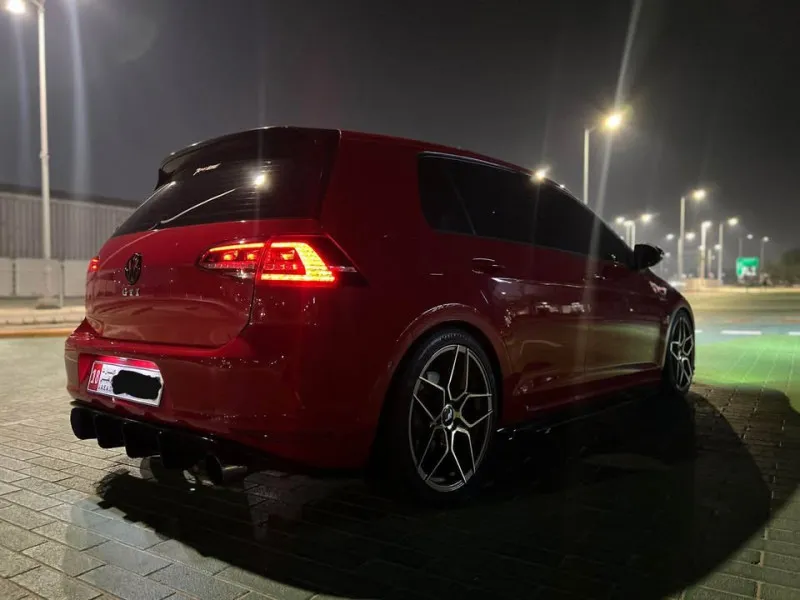 2015 فولجس فاجن جولف in Dubai