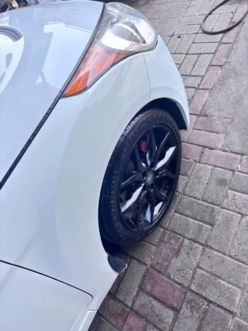 2013 Hyundai Veloster in Dubai