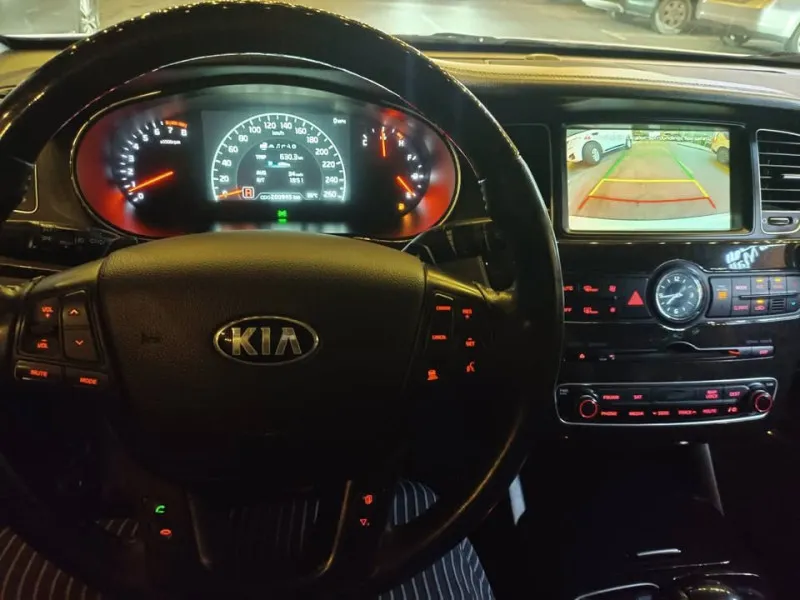 2014 Kia Cadenza in Dubai