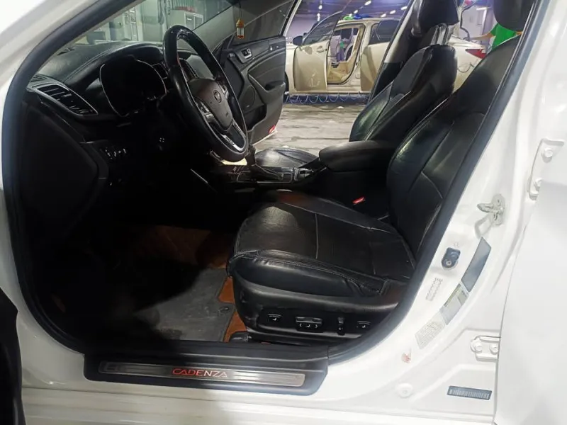 2014 Kia Cadenza in Dubai