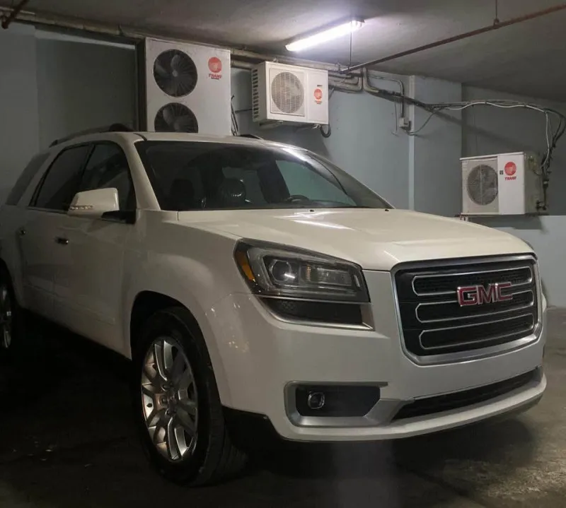 2016 GMC Acadia in Dubai