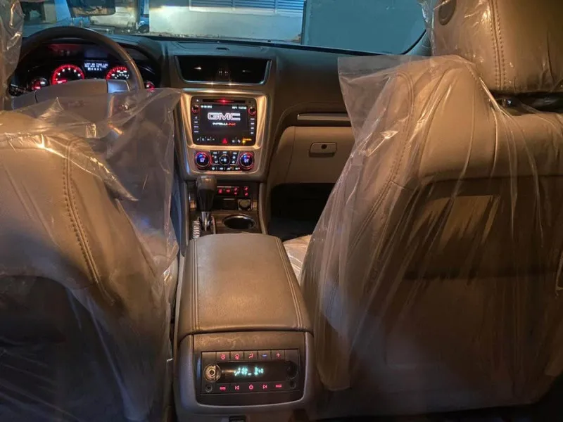 2016 GMC Acadia in Dubai