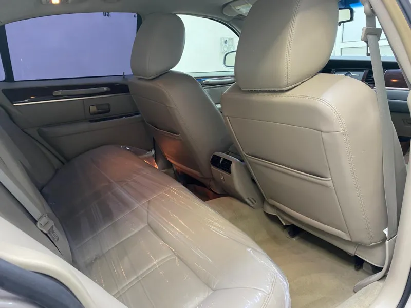 2011 Lincoln Town Car in Dubai