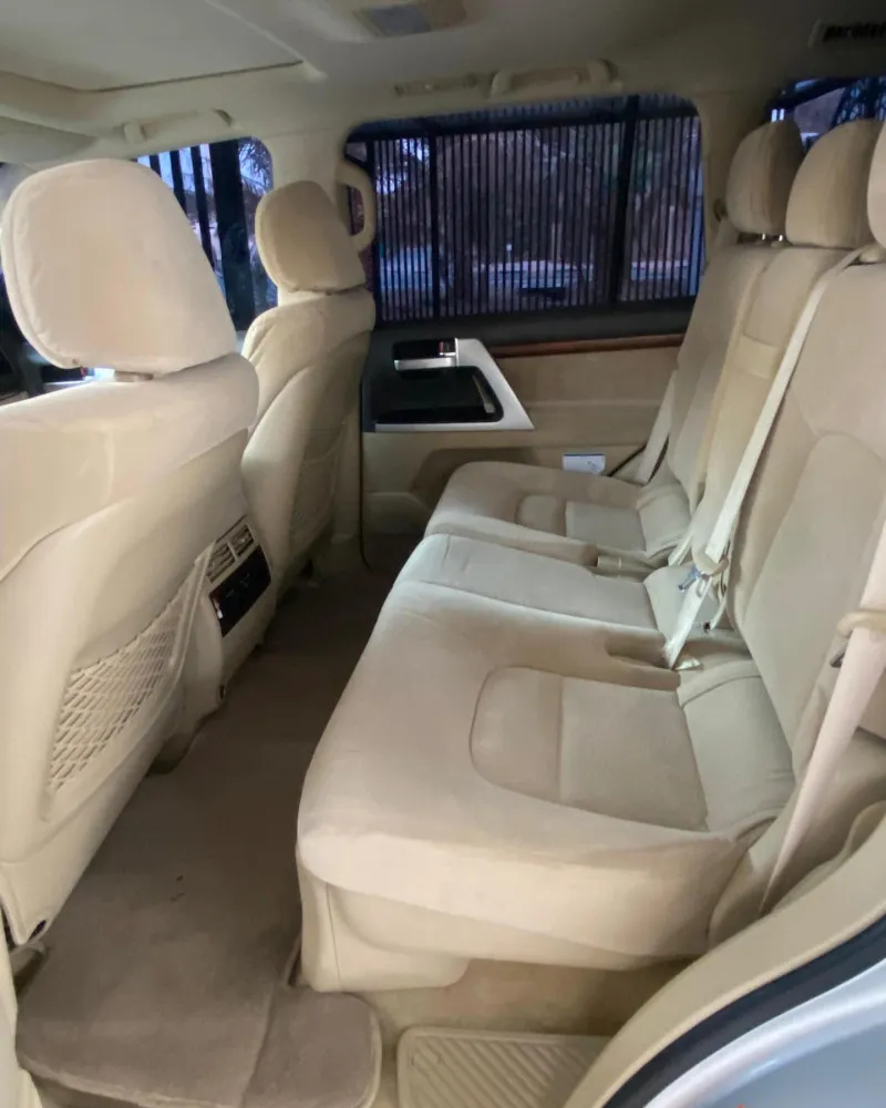 2017 Toyota Land Cruiser in Dubai