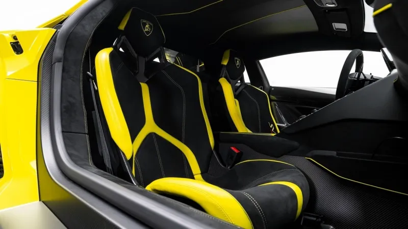 2019 لامبورجيني أفندايتر in Dubai