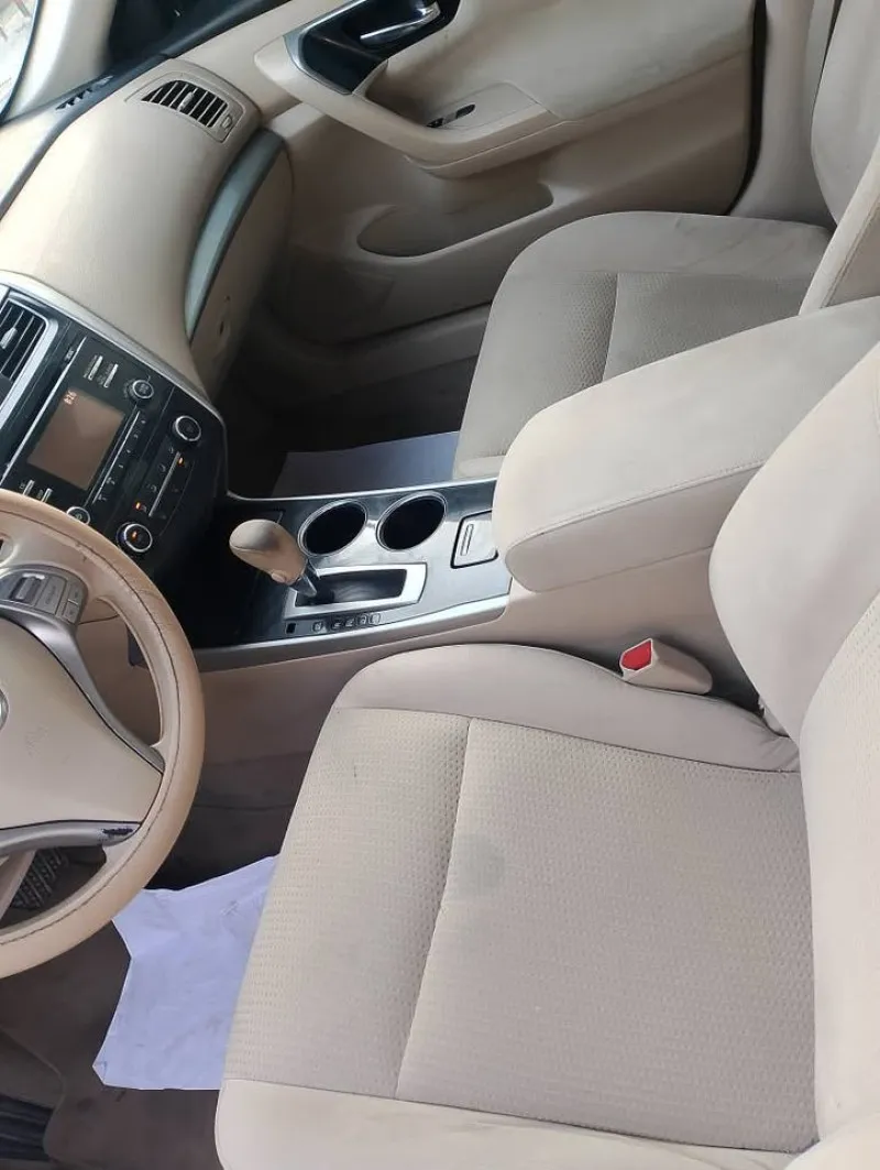 2014 نيسان آلتيما in Dubai