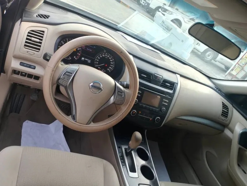 2014 نيسان آلتيما in Dubai