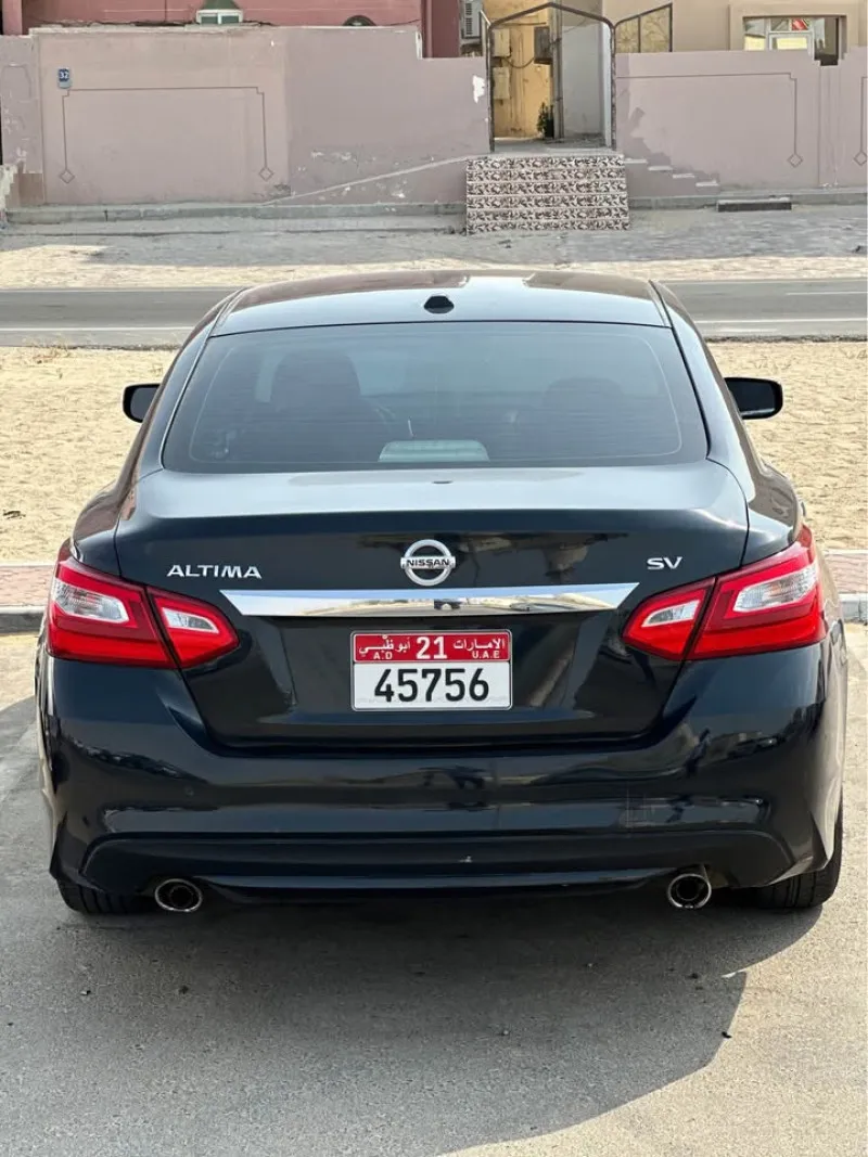 2017 نيسان آلتيما in Dubai