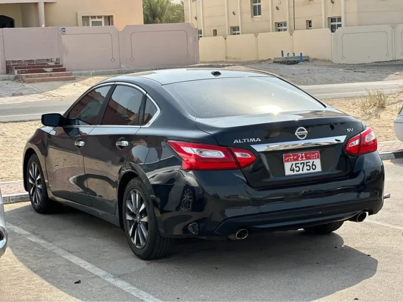 2017 نيسان آلتيما in Dubai