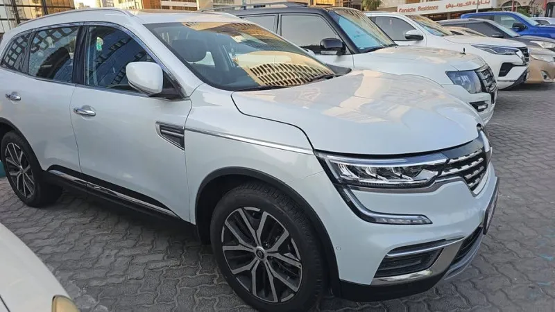 2024 رينو كوليوس in Dubai
