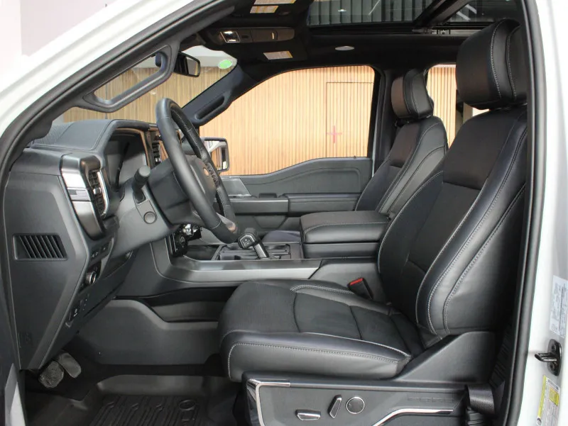 2024 Ford F150 in Dubai