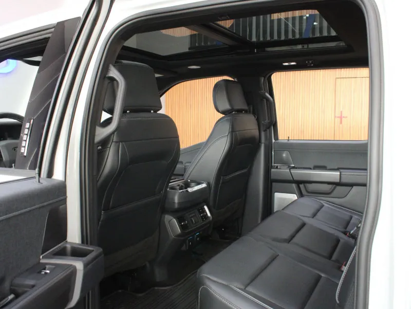 2024 Ford F150 in Dubai