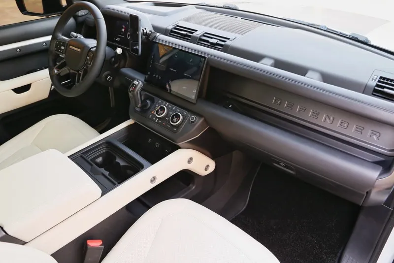 2020 Land Rover Defender in Dubai