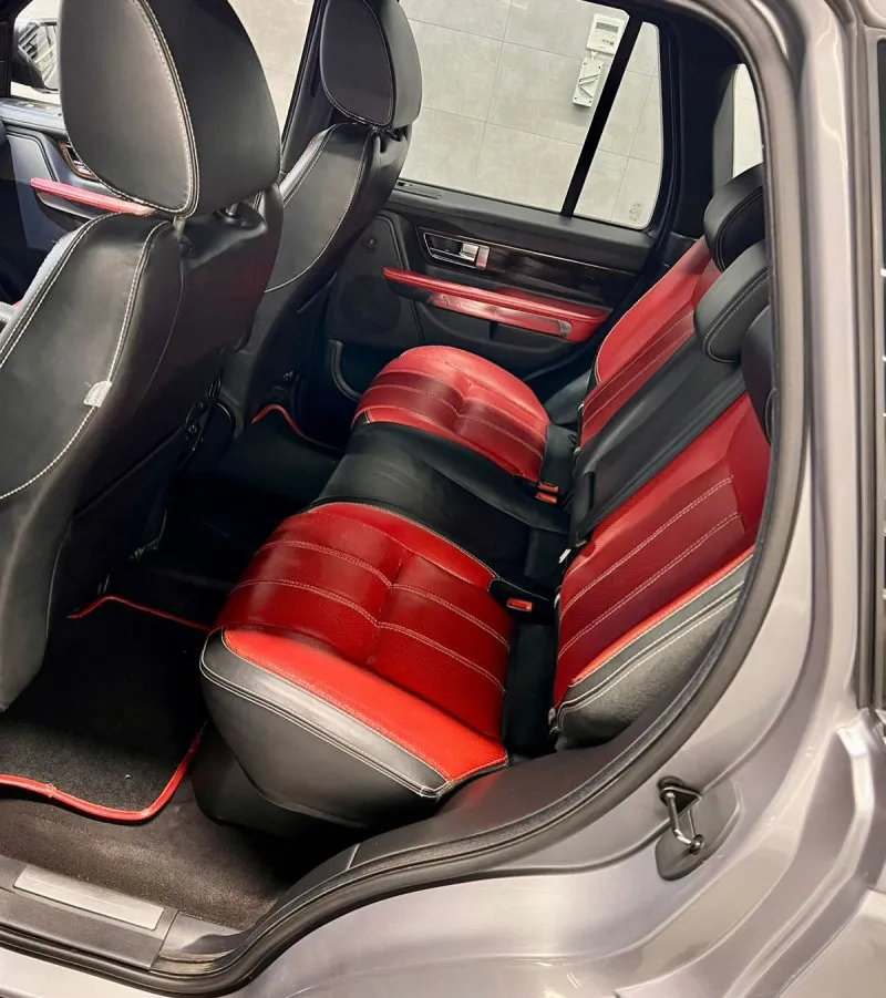 2012 Land Rover Range Rover Sport in Dubai