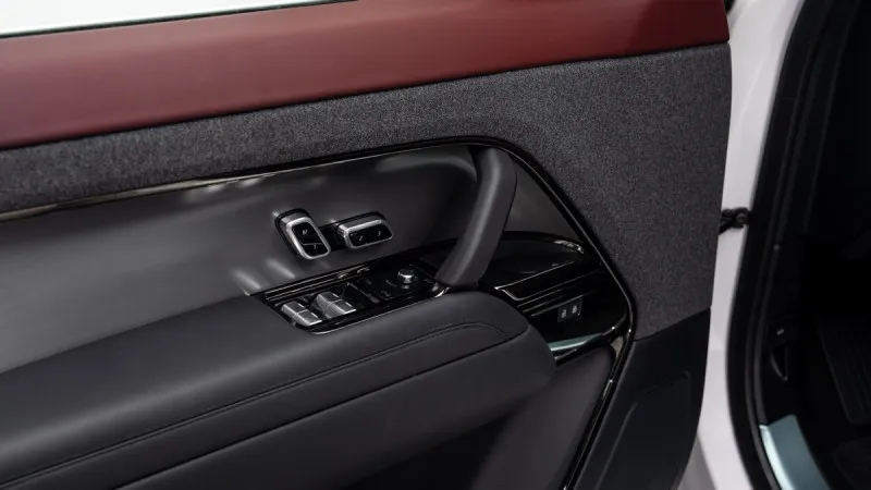 2024 Land Rover Range Rover Sport in Dubai