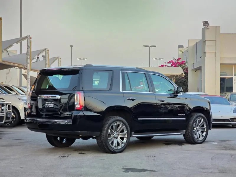 2015 GMC Yukon in Dubai