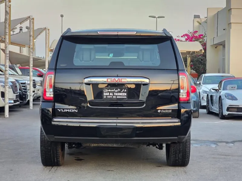 2015 GMC Yukon in Dubai