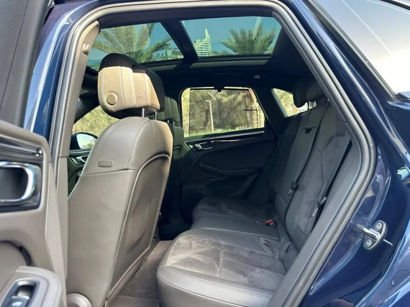 2017 Porsche Macan in Dubai