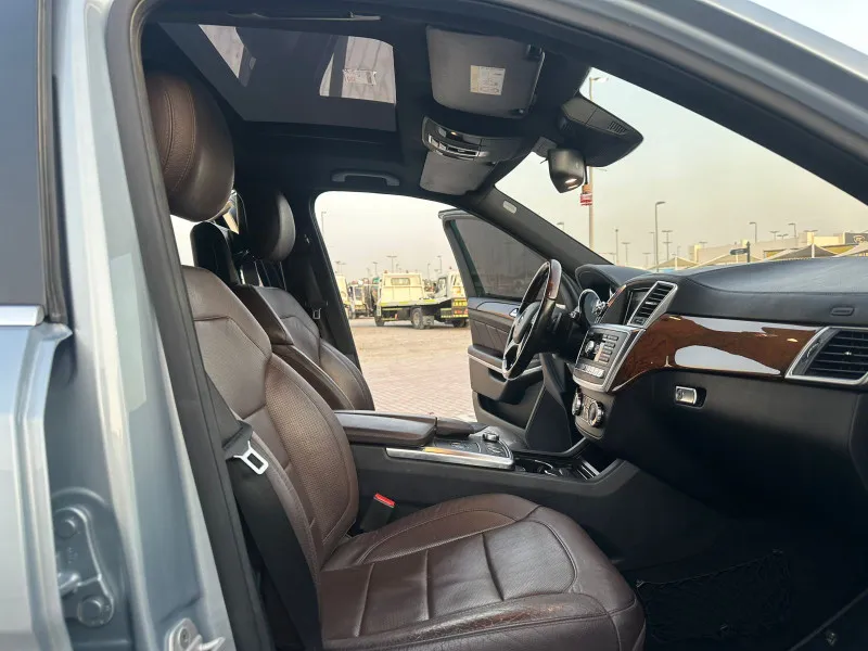 2015 Mercedes-Benz GL in Dubai