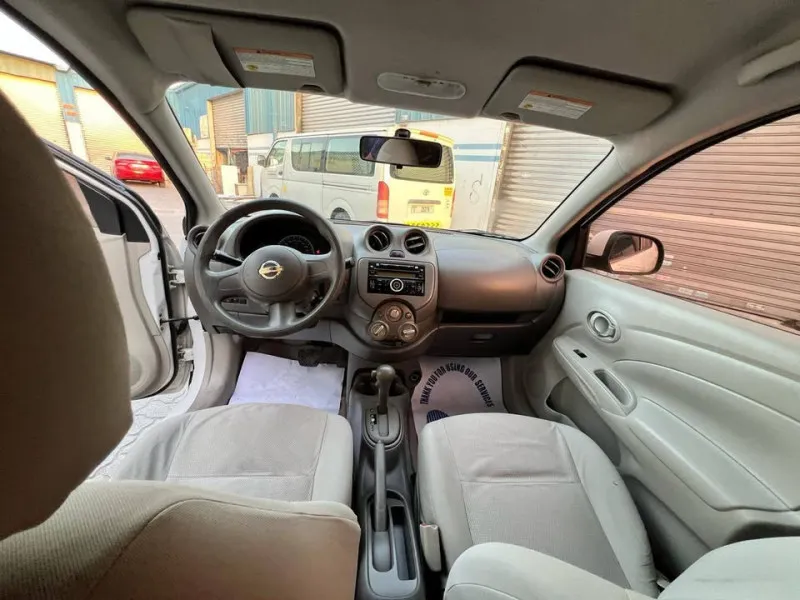 2014 نيسان صني in Dubai