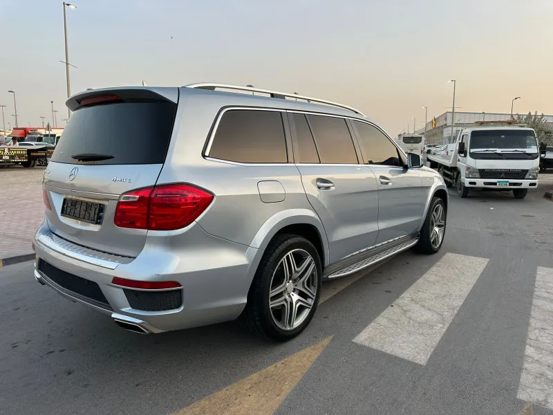 2015 Mercedes-Benz GL in Dubai