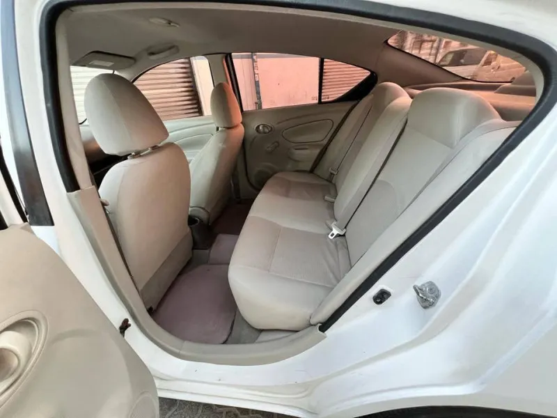 2014 نيسان صني in Dubai