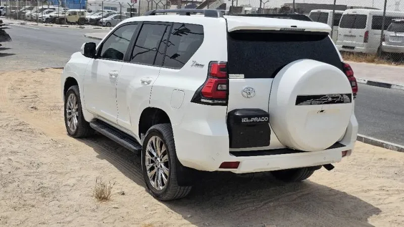 2019 Toyota Prado in Dubai