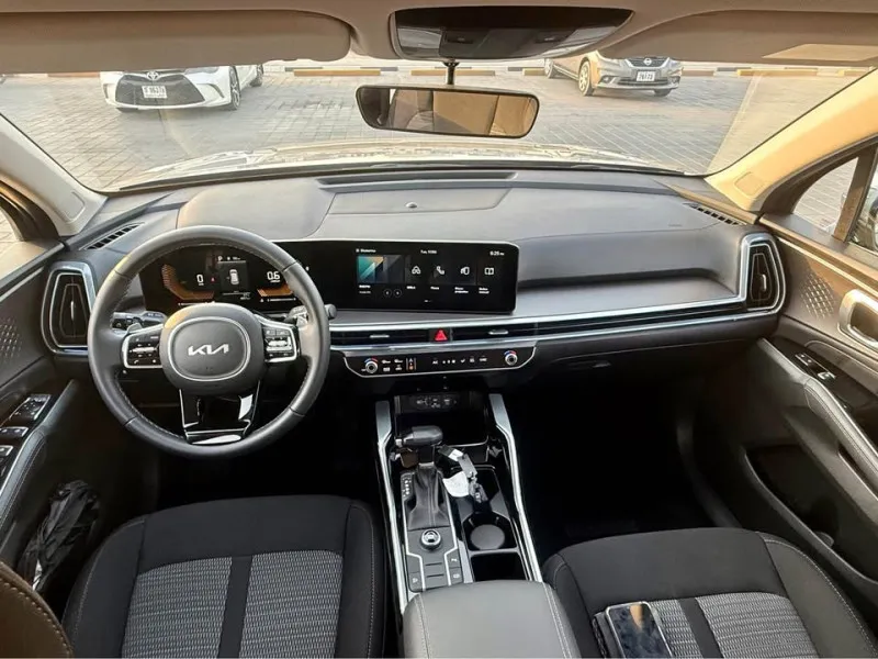 2024 Kia Sorento in Dubai