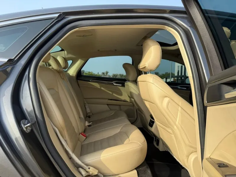 2016 Ford Fusion in Dubai