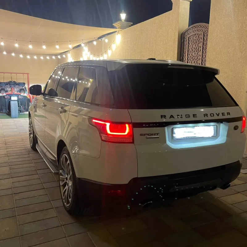 2016 لاند روفر رينج روفر سبورت in Dubai