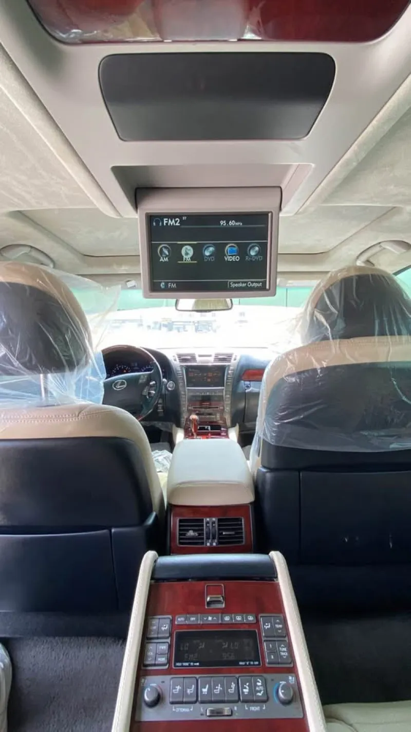 2009 Lexus LS 460 in Dubai