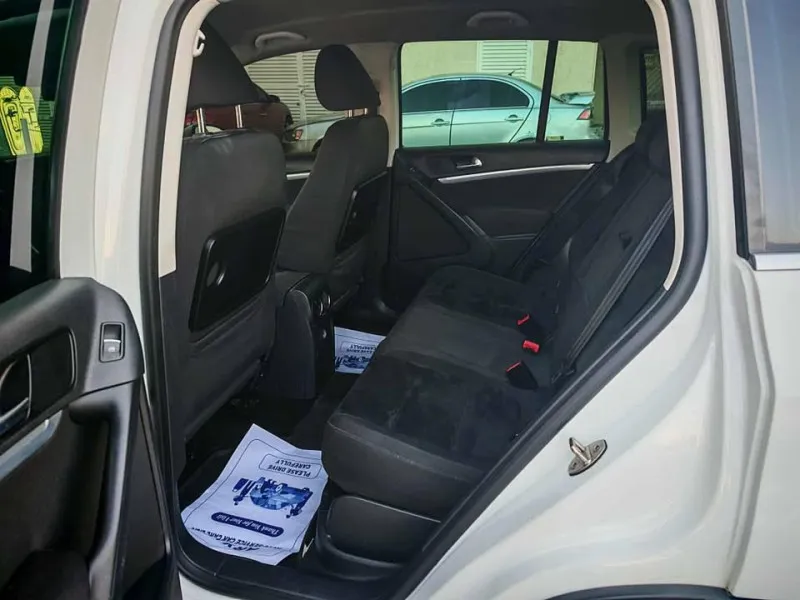 2015 فولجس فاجن تيغوان in Dubai