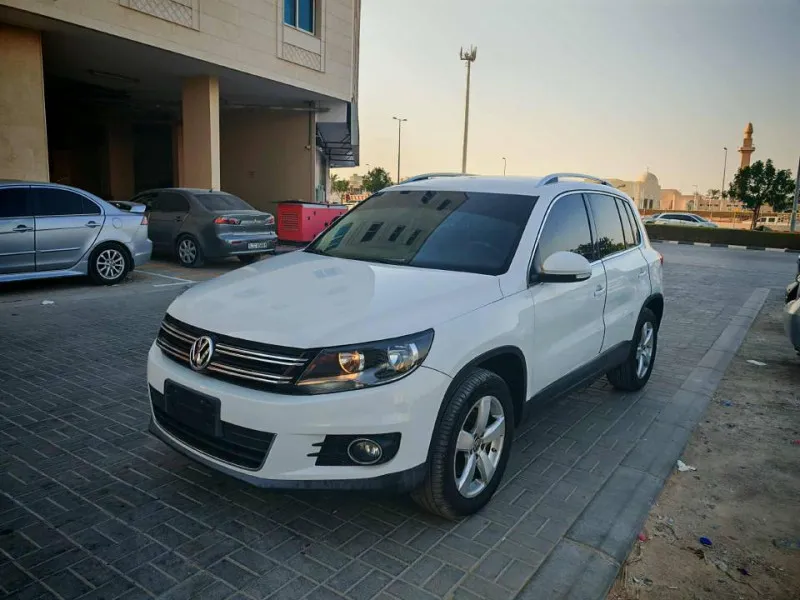2015 فولجس فاجن تيغوان in Dubai