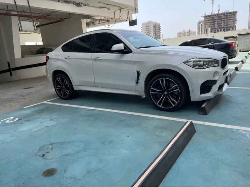 2015 BMW X6 in Dubai