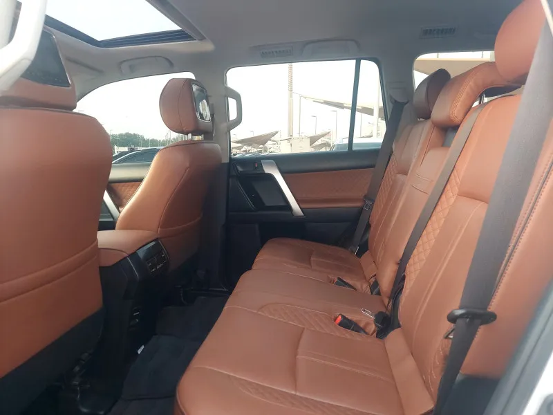 2017 Toyota Prado in Dubai