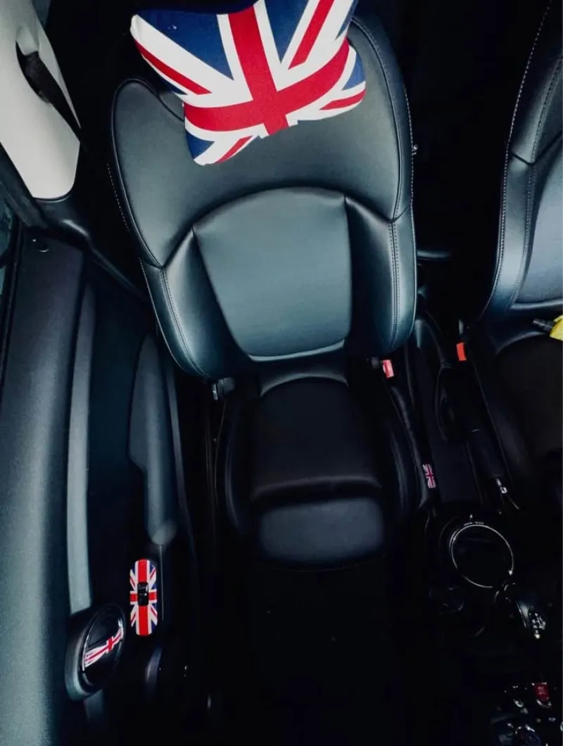 2016 Mini Cooper in Dubai