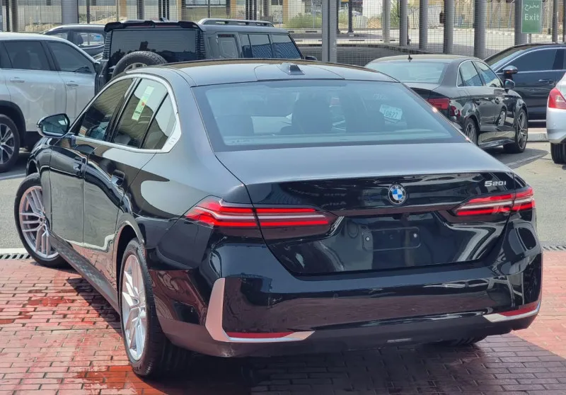 2026 بي أم دابليو الفئة - 5 in Dubai