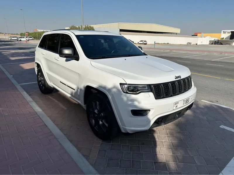 2021 Jeep Grand Cherokee in Dubai