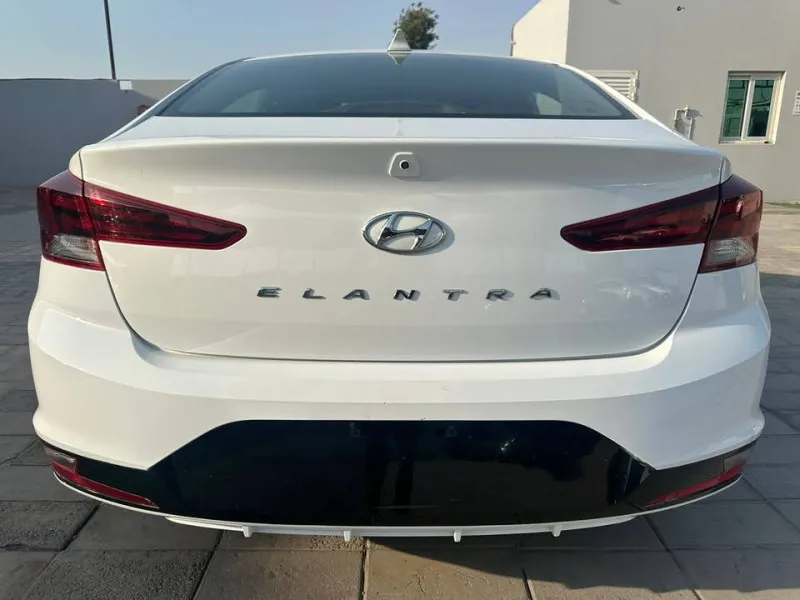 2020 Hyundai Elentra in Dubai