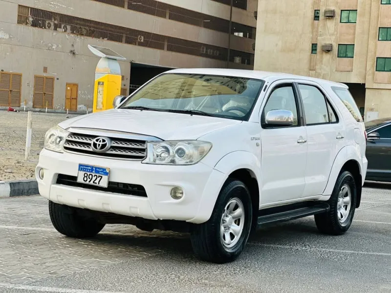 2011 Toyota Fortuner in Dubai
