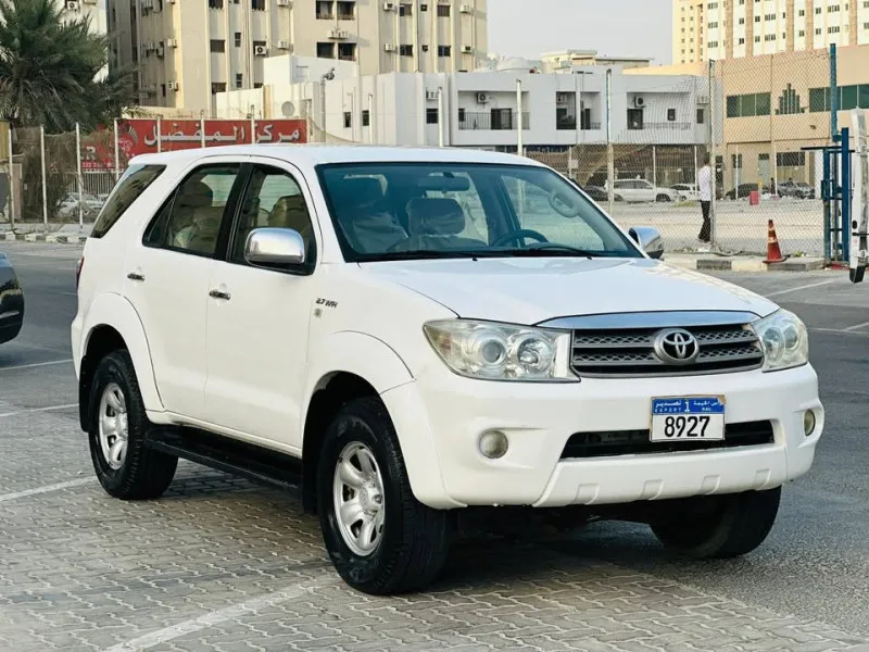 2011 Toyota Fortuner in Dubai