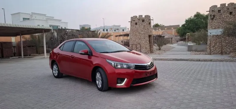 2016 تويوتا كورولا in Dubai