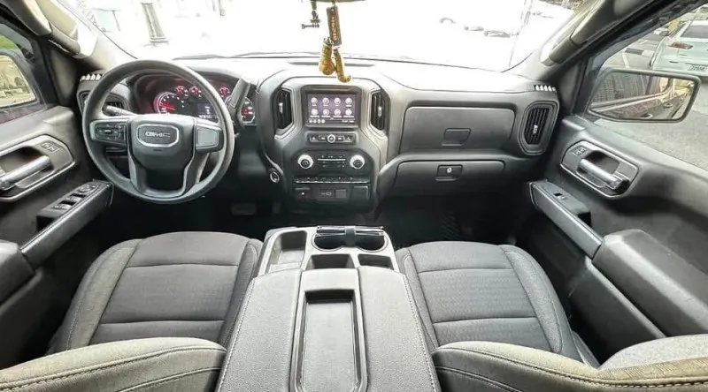 2023 GMC Sierra in Dubai
