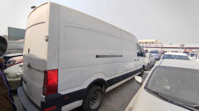 2019 فولجس فاجن كامبير فان in Dubai