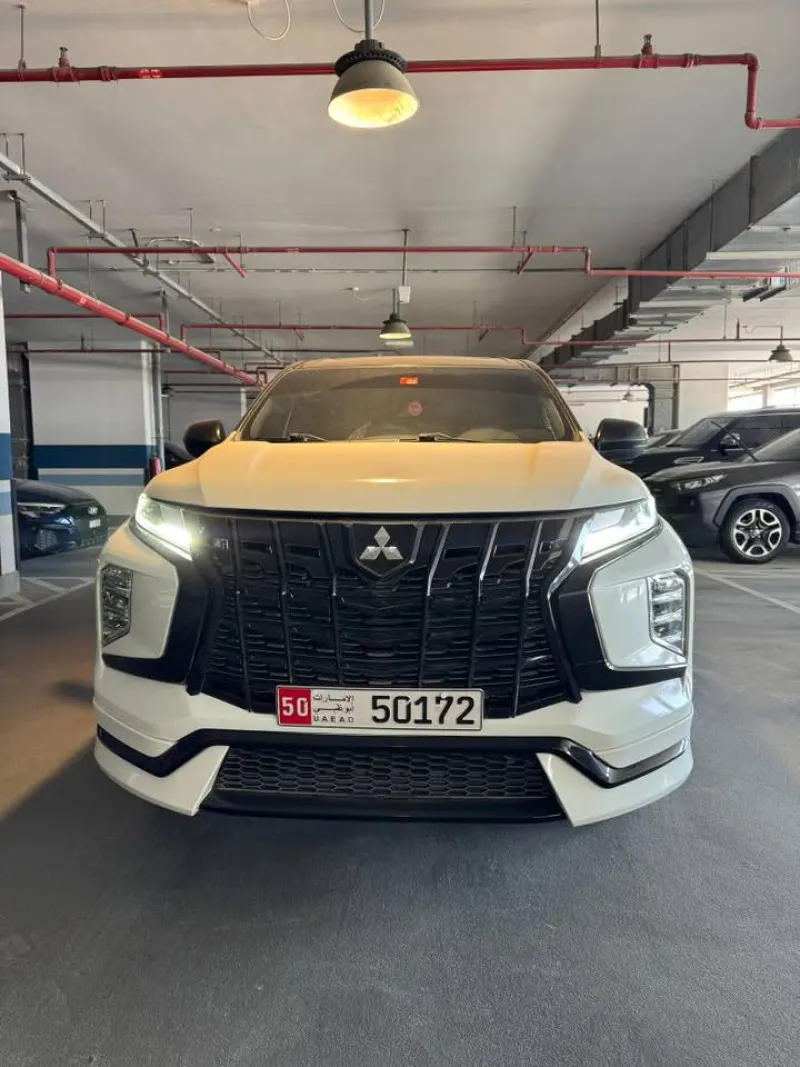 2021 Mitsubishi Montero in Dubai