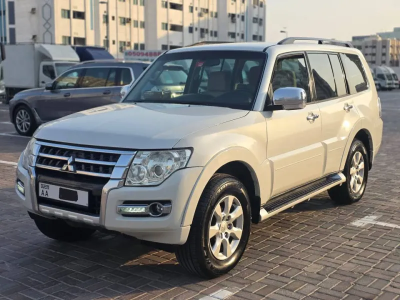 2017 Mitsubishi Pajero in Dubai