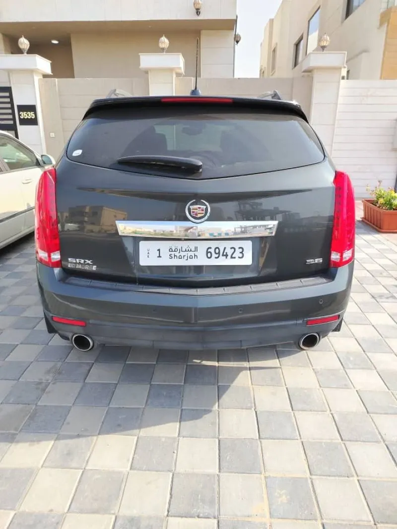 2016 كاديلاك اس ار اكس in Dubai