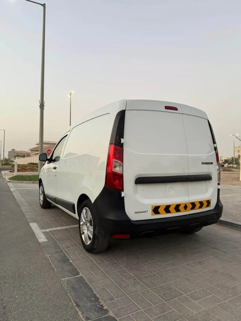 2020 رينو دوكر in Dubai